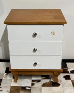 Mesinha de Cabeceira com 3 Gavetas (UNIDADE) miniatura 2