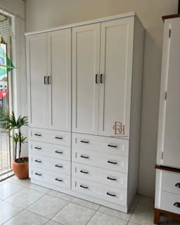 Guarda-Roupa 1.60 m 4 Portas e 8 Gavetas – Frete Rápido miniatura 1