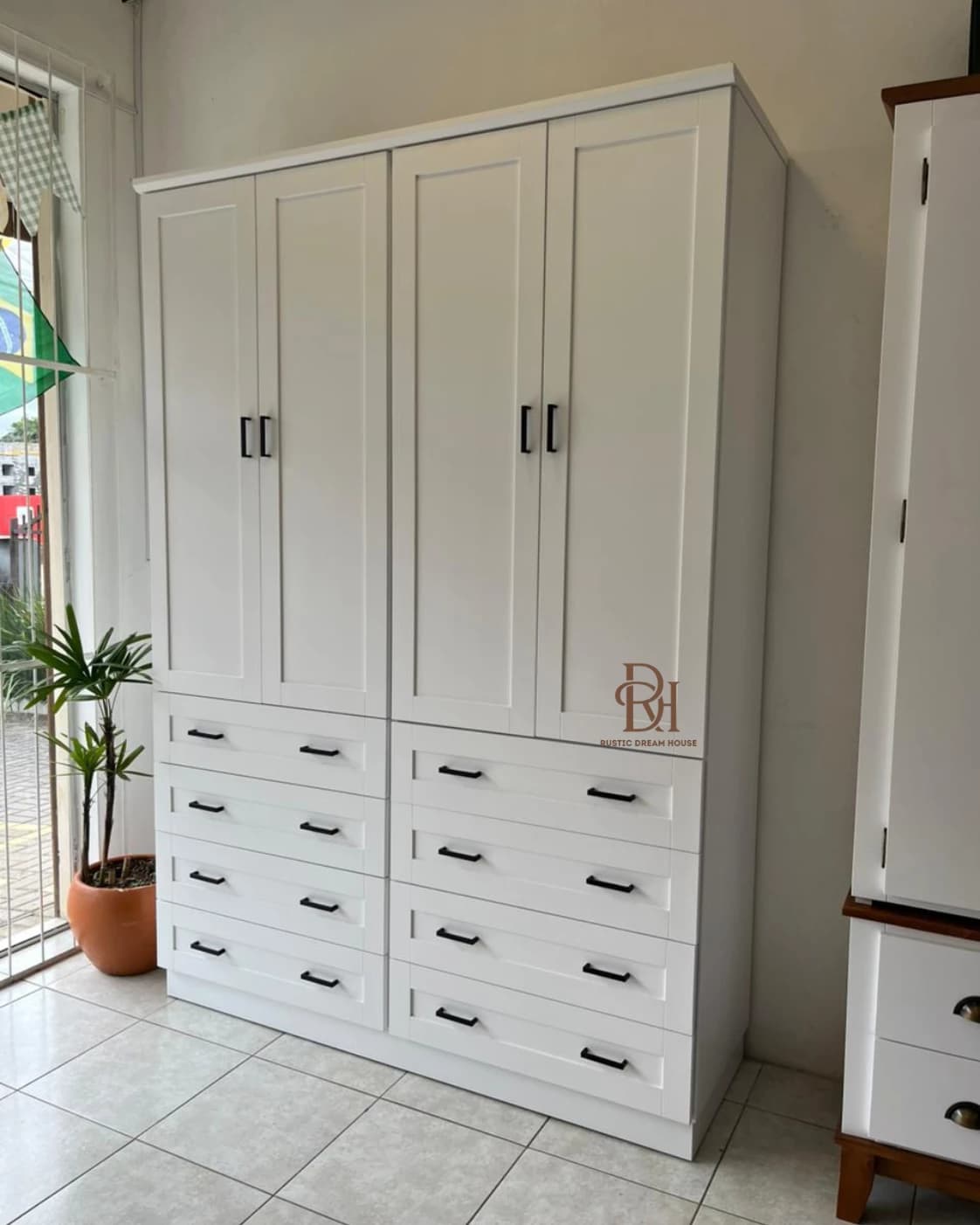 Guarda-Roupa 1.60 m 4 Portas e 8 Gavetas – Frete Rápido