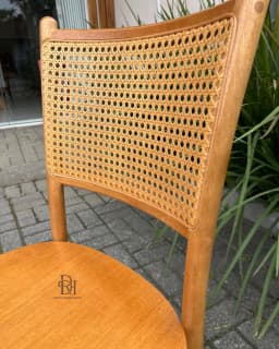 Cadeira em Madeira Maciça de Tauari com Tela de Rattan – Frete Rápido miniatura 3
