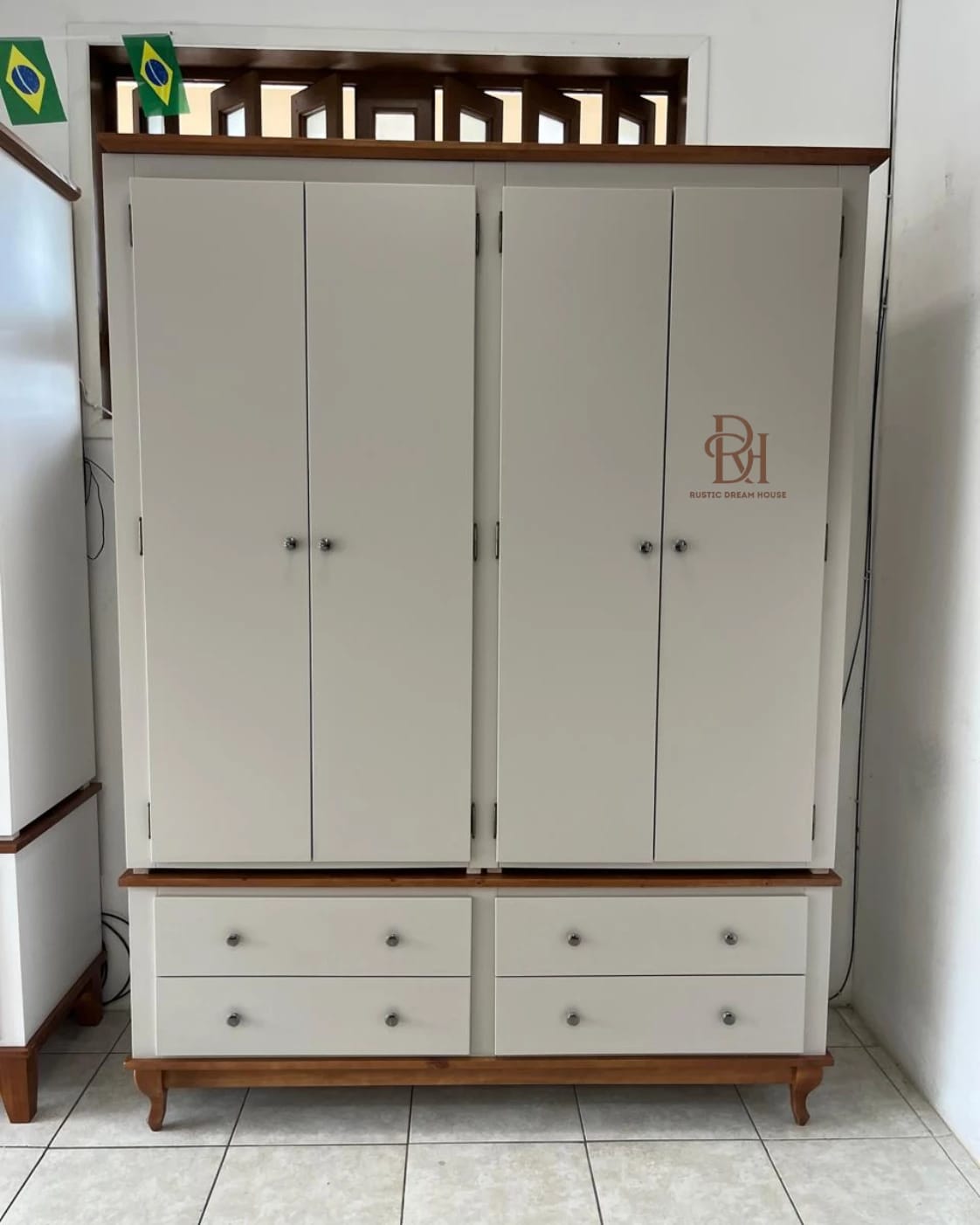 Guarda-Roupa 1.60 m 4 Portas e 4 Gavetas – Frete Rápido 1